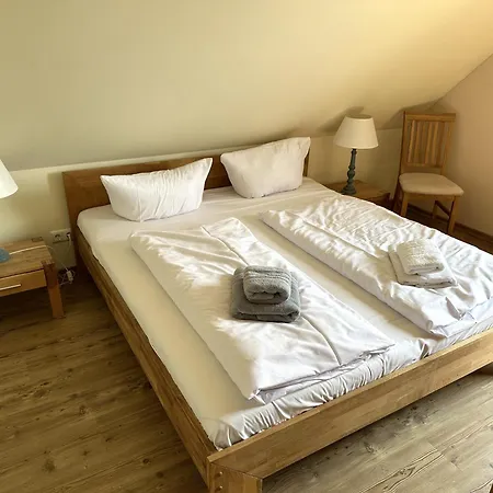 Gothensee - Suedterrasse, Wlan, Kamin, Sauna Prázdninový dům