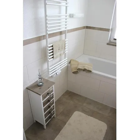 Gothensee - Suedterrasse, Wlan, Kamin, Sauna Prázdninový dům